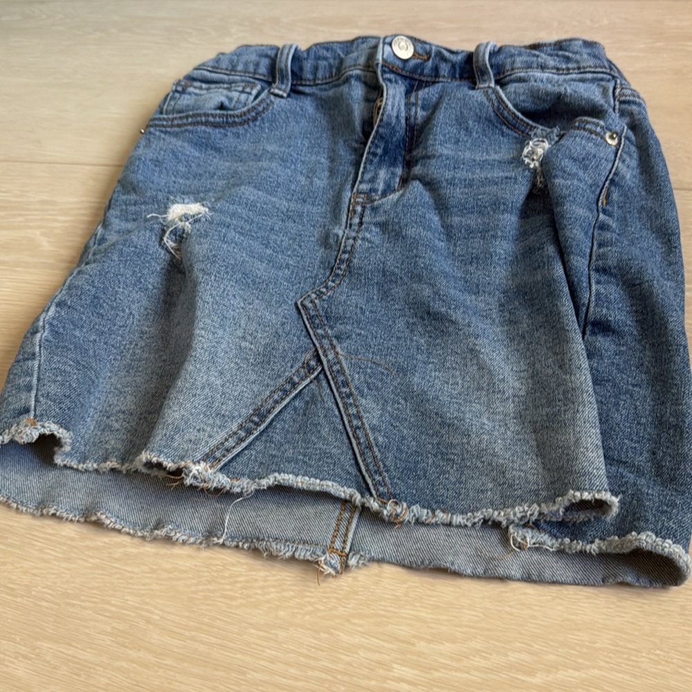 ✨ Cat & Jack Distressed Blue Denim Skirt - Picture 4 of 6